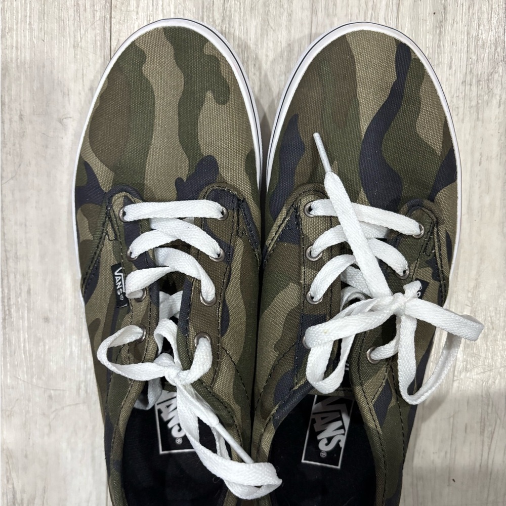 Camo Vans Size 5 Youth
